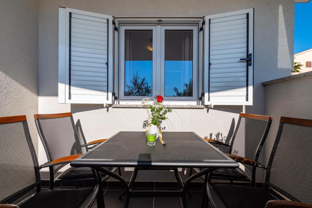 House Of Dalmatia Apartment Pakostane Luaran gambar
